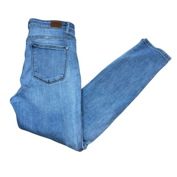 Ladies Judy Blue Mid Rise Distressed Straight Leg Jeans Size 30 - Picture 8 of 14